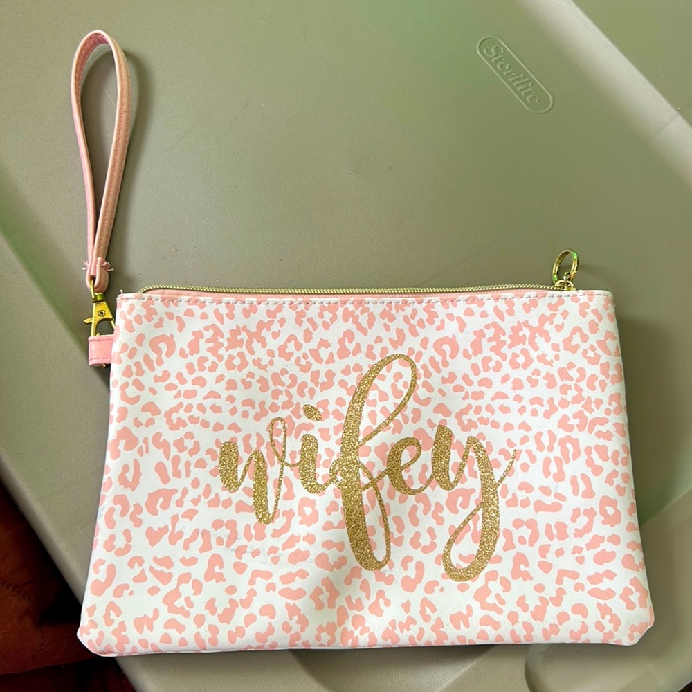 Just a really cute bag to put anything helping you keep your bag organized
